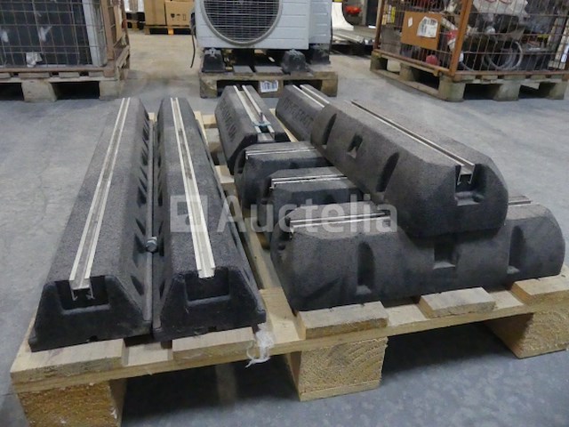 8 sokkels voor buitenunits van airconditioners - afbeelding 3 van  4