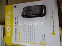 8 somfy-gerelateerde items - winkelwaarde €945 - afbeelding 4 van  9