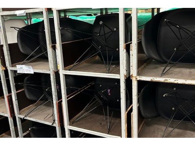 8 stoelen + kar - afbeelding 8 van  10