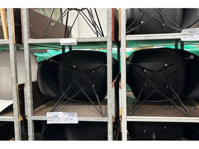 8 stoelen + kar - afbeelding 3 van  10