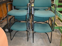 8 stoelen met armleuning - afbeelding 1 van  4