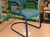 8 stoelen met armleuning - afbeelding 2 van  4