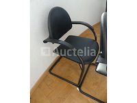 8 stoelen met armleuningen - afbeelding 3 van  4