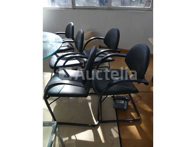 8 stoelen met armleuningen - afbeelding 4 van  4