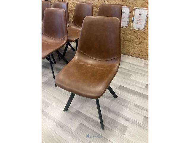 8 stoelen - afbeelding 2 van  3