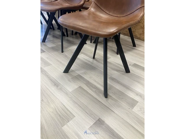 8 stoelen - afbeelding 3 van  3