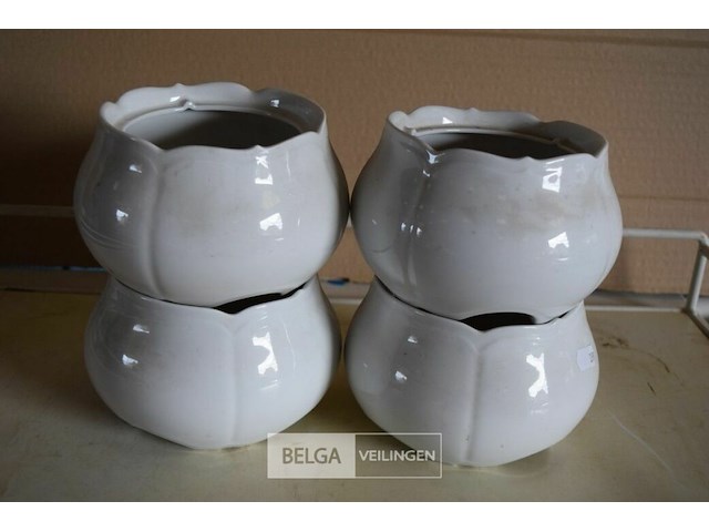 8 vazen - afbeelding 1 van  2