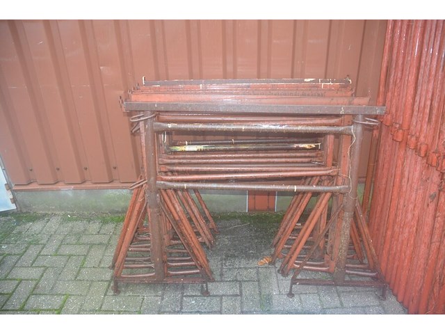 8 verstelbare steunen (2) - afbeelding 1 van  4