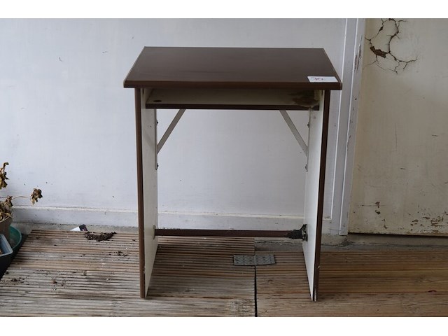 8 vintage schoolbanken 76x62 cm - afbeelding 1 van  4
