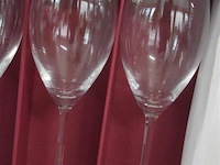 8 wiite wijnglazen - afbeelding 3 van  3