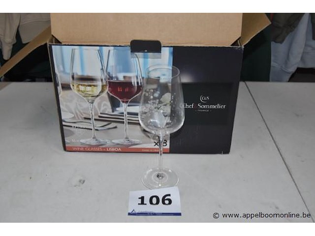 8 wijnglazen - afbeelding 1 van  2