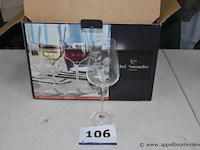 8 wijnglazen - afbeelding 1 van  2