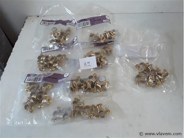 8 x beugel messing 5 stuks voor buis 10mm - afbeelding 1 van  2