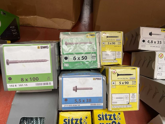 8 x dozen schroeven; houtdraadschroeven; schroeven met boorkop en afdekplaatje - afbeelding 8 van  9