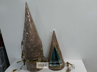 8 x kerstkegel 50 cm met 20 lampen goud - afbeelding 1 van  3