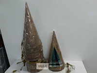8 x kerstkegel 50 cm met 20 lampen goud - afbeelding 2 van  3