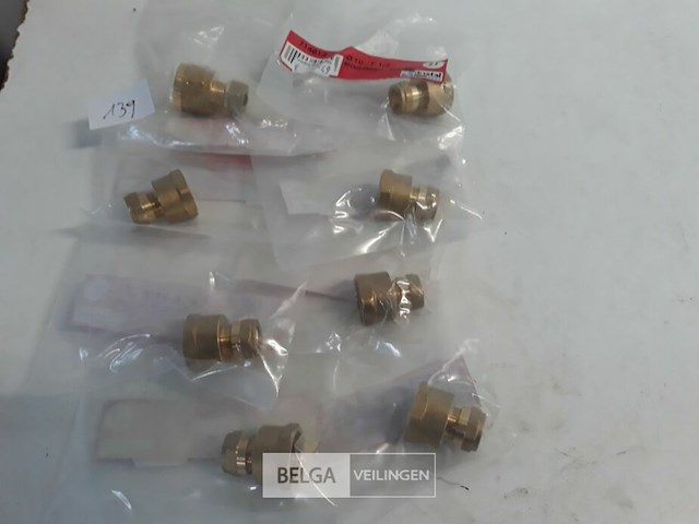8 x knelkoppeling recht koper 10 mm ½ f - afbeelding 1 van  3
