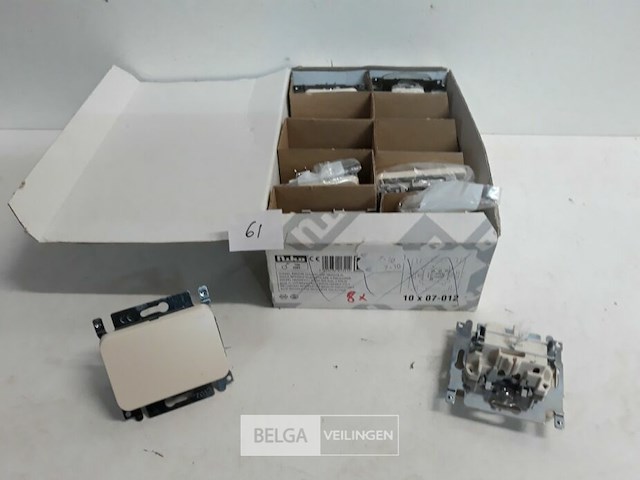 8 x niko inbouw schakelaar 2 polig oud model - afbeelding 2 van  3