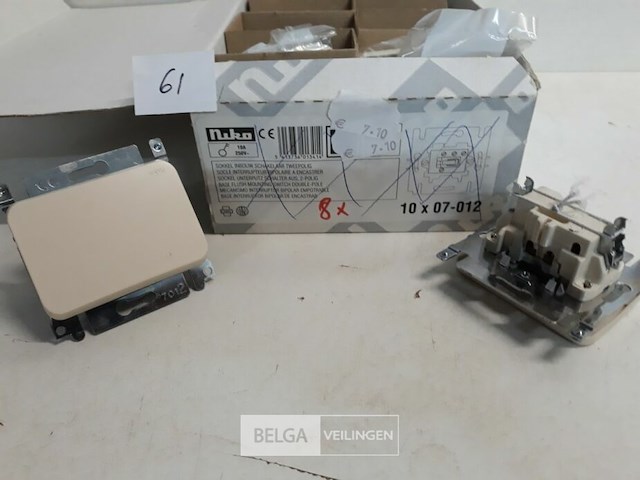 8 x niko inbouw schakelaar 2 polig oud model - afbeelding 3 van  3