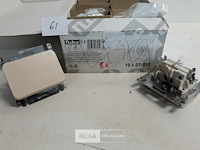 8 x niko inbouw schakelaar 2 polig oud model - afbeelding 3 van  3
