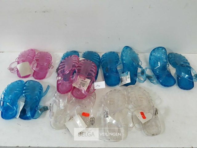8 x sandalen pvc kinderen mix maten + kleuren - afbeelding 1 van  3