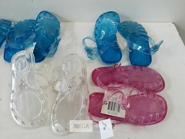 8 x sandalen pvc kinderen mix maten + kleuren - afbeelding 3 van  3