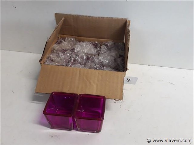 8 x t-lichtglaasje paars 5x5 cm - afbeelding 1 van  2