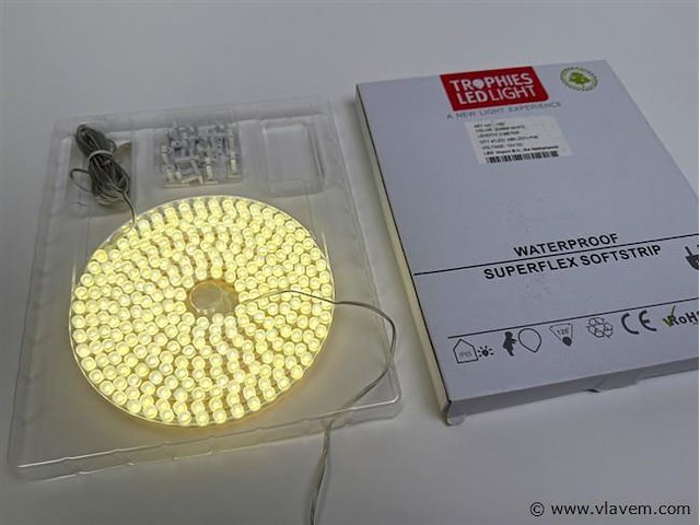 8 x trophies 200 cm spatwaterdichte wave led strips ip65 - afbeelding 8 van  11