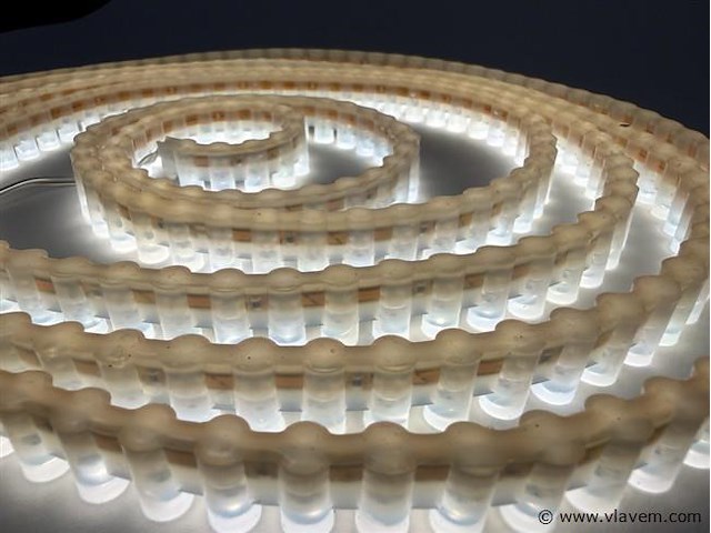 8 x trophies 200 cm spatwaterdichte wave led strips ip65 - afbeelding 9 van  11