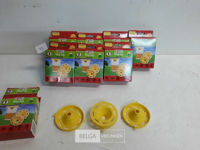 8 x wespenval 3 stuks - afbeelding 1 van  3