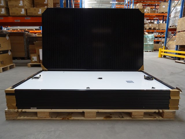 8 x zonnepaneel sunpower p6-405 (3.240 wp) - afbeelding 2 van  4