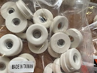 8 zakken met deurstoppen - afbeelding 3 van  8