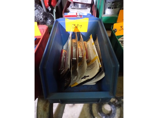 8 zakmessen - afbeelding 3 van  6