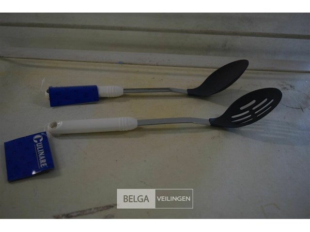 ±80 div serveerlepels - afbeelding 1 van  4