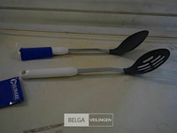 ±80 div serveerlepels - afbeelding 1 van  4