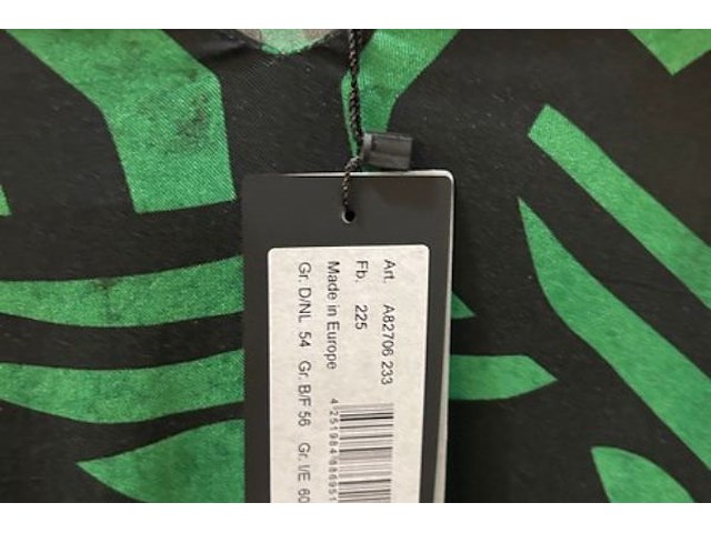 80 kleedjes en gilets - afbeelding 8 van  17