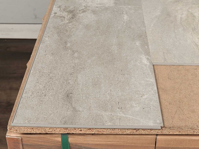 80 m2 pvc click tegel met xps onderlaag - 610 x 305 x 4,4 mm - afbeelding 2 van  4