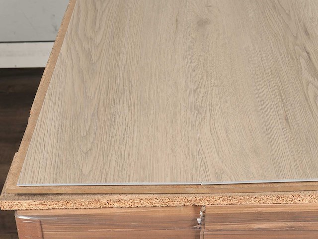 80 m2 pvc spc click plank met xps onderlaag - 1220 x 228 x 5+1 mm - afbeelding 2 van  4