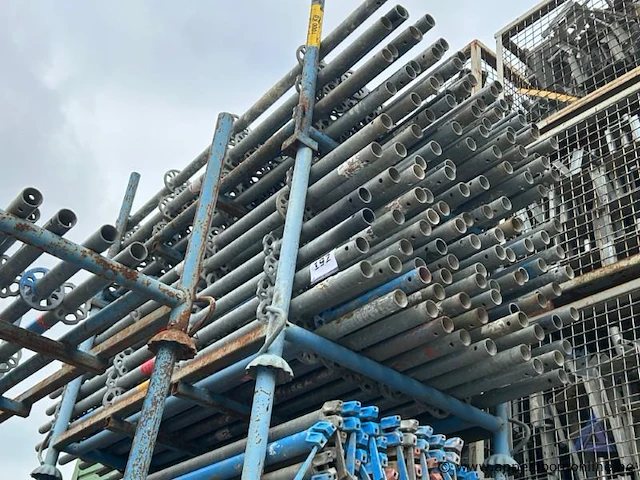 80 metalen steigerstaanders - afbeelding 1 van  2