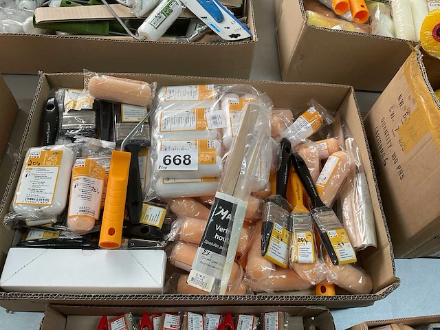 80 x schildersgereedschap - afbeelding 1 van  11