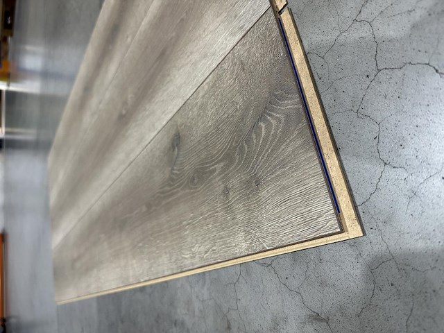 80,89 m² laminaatvloer 8mm - afbeelding 2 van  3