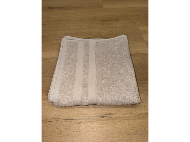 80x handdoek roze - afbeelding 3 van  5