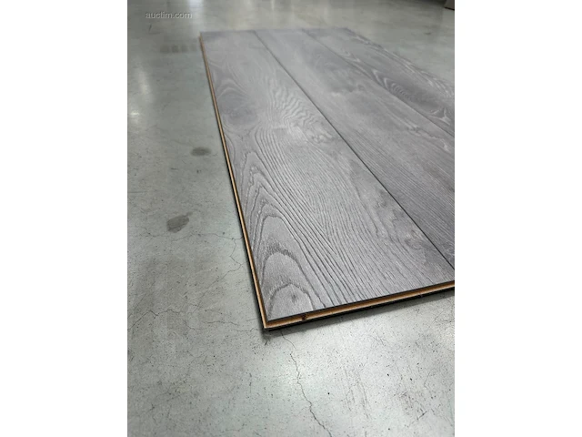 81.3 laminaatvloer 8mm - afbeelding 3 van  4