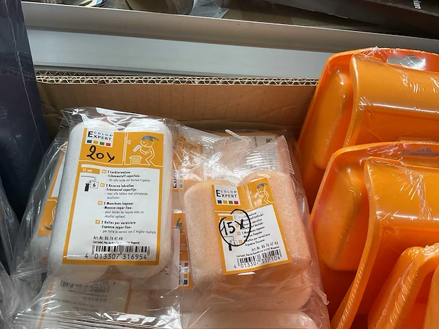 82 x schildersgereedschap - afbeelding 8 van  10