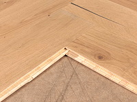 83 m2 parket eiken visgraat - 725 x 130 x 14 mm - afbeelding 2 van  4