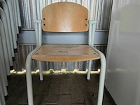 83 stoelen - afbeelding 2 van  2