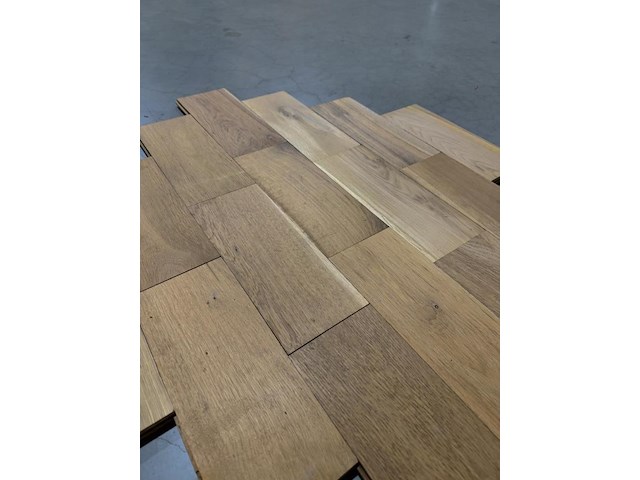 83,52 m2 eiken massief parket 40x12cm - afbeelding 4 van  5