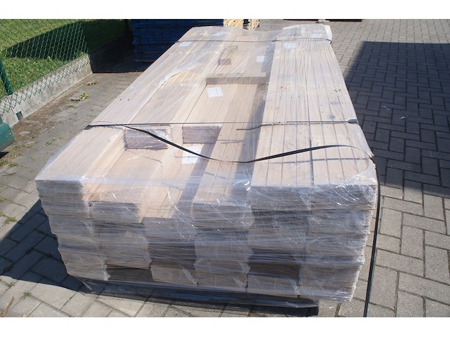 83,77 m² massief eiken parket 14mm - afbeelding 4 van  9