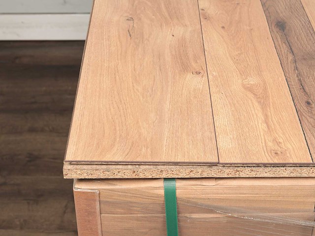 84 m2 laminaat plank - 1383 x 193 x 8 mm - afbeelding 2 van  4