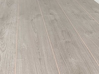 84 m2 laminaat plank - 1383 x 193 x 8 mm - afbeelding 1 van  3